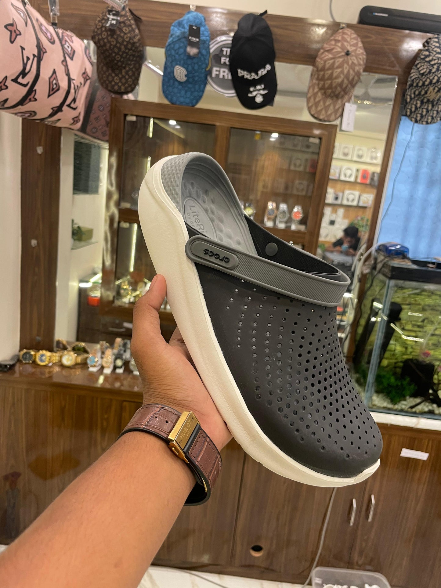 SLIPPER