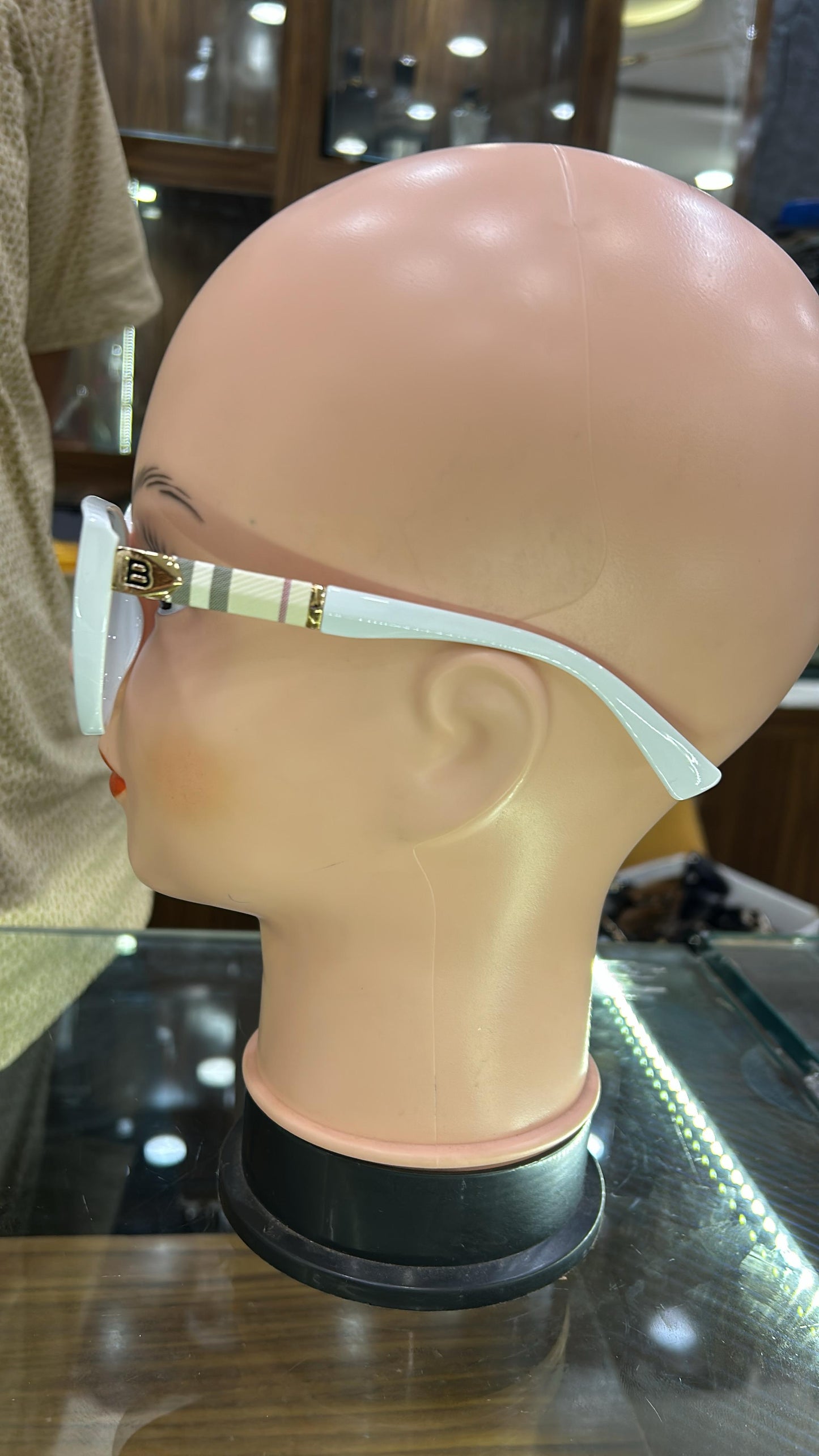 Sunglass