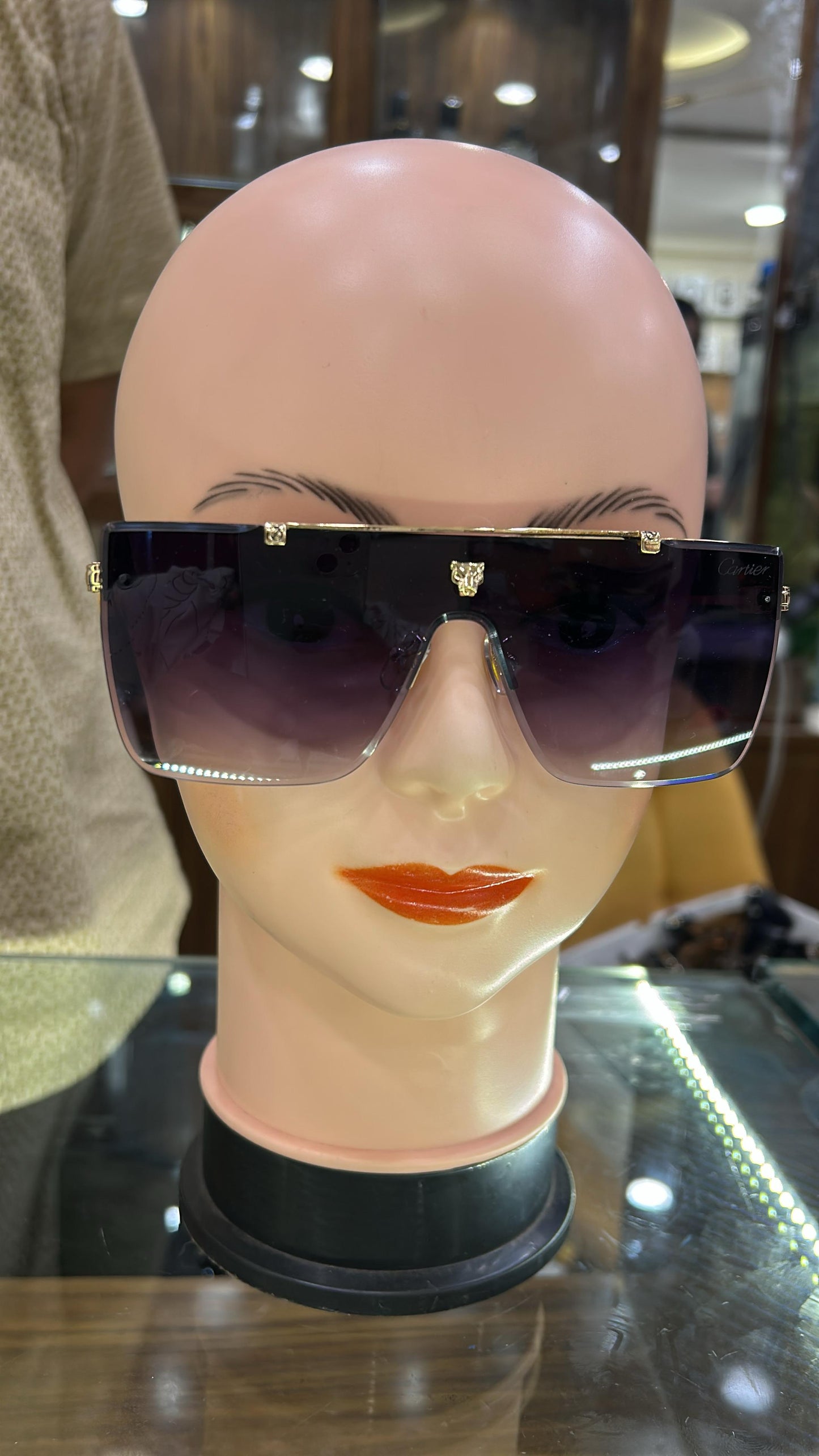 Sunglass