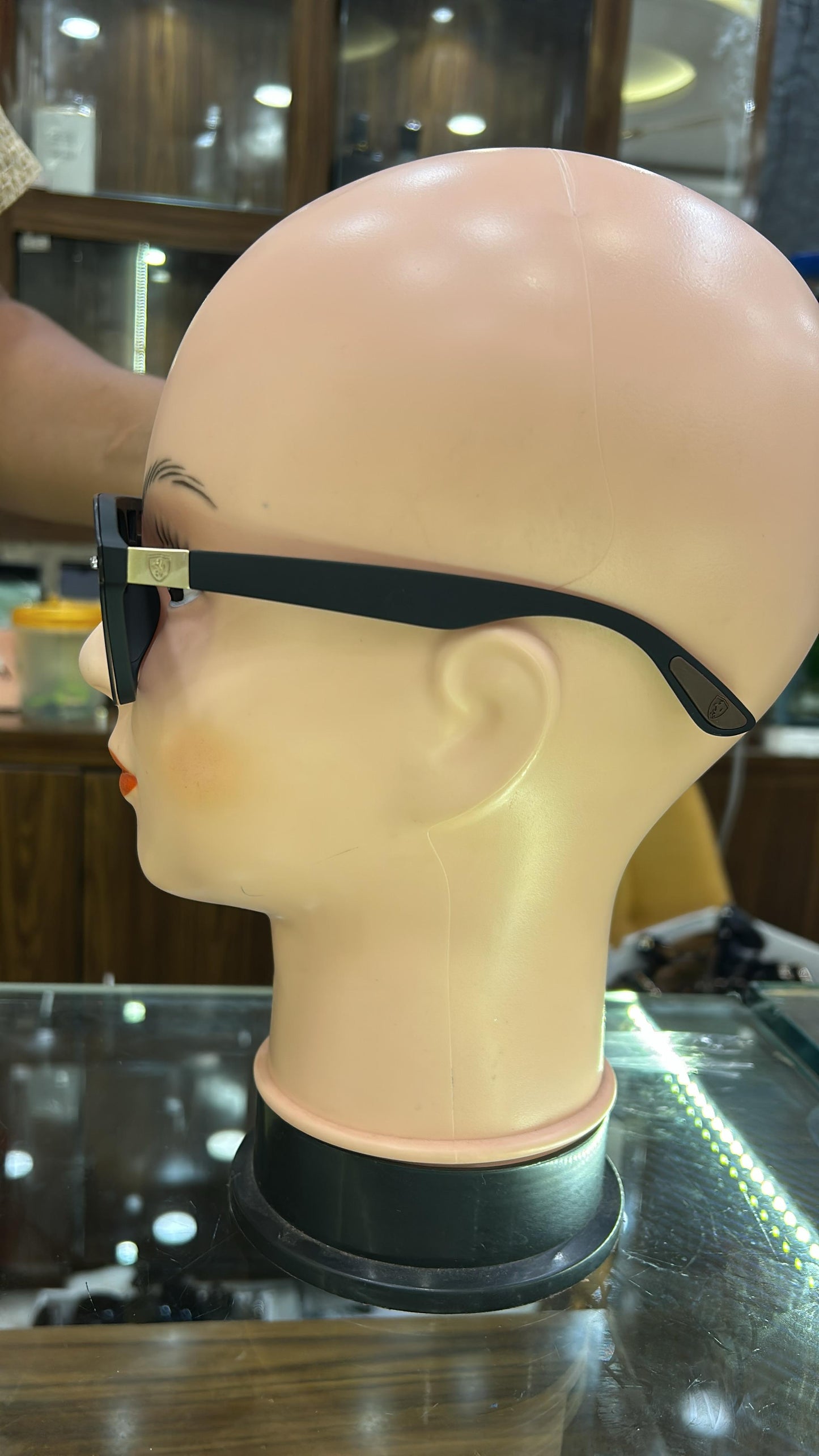 Sunglass