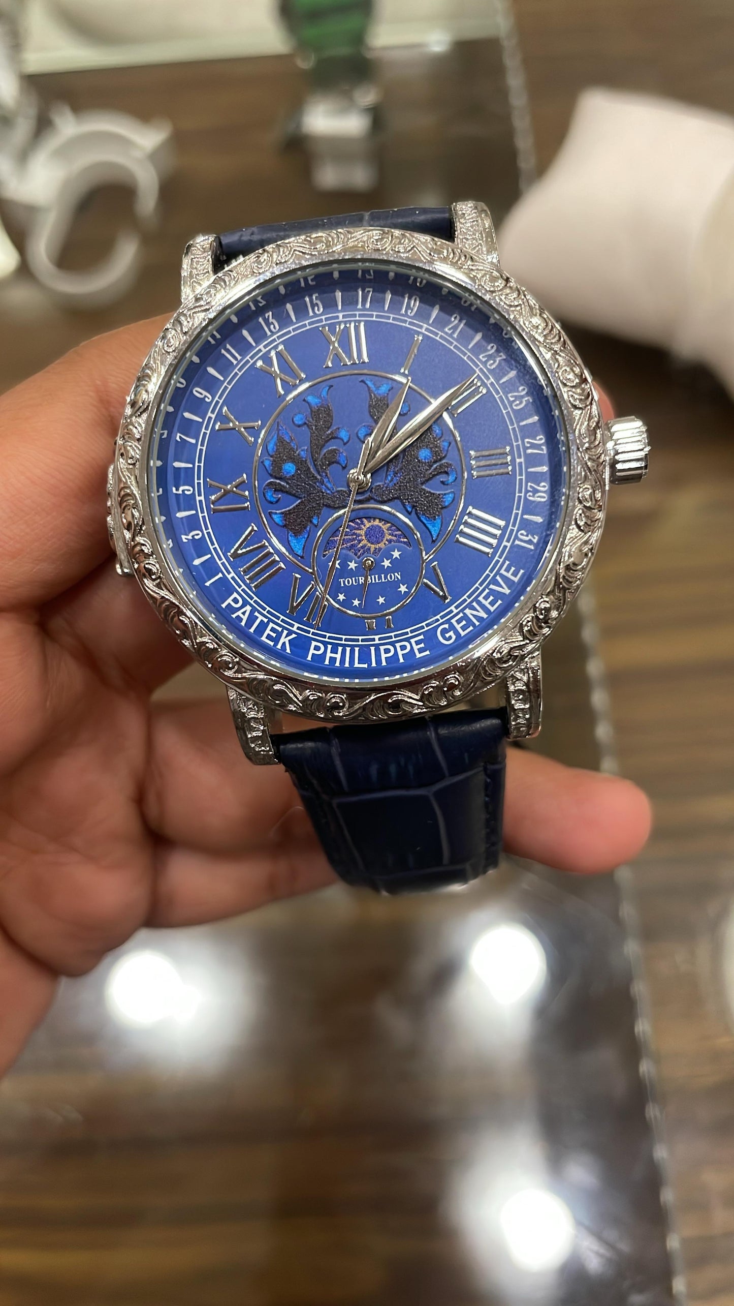 Tourbillon