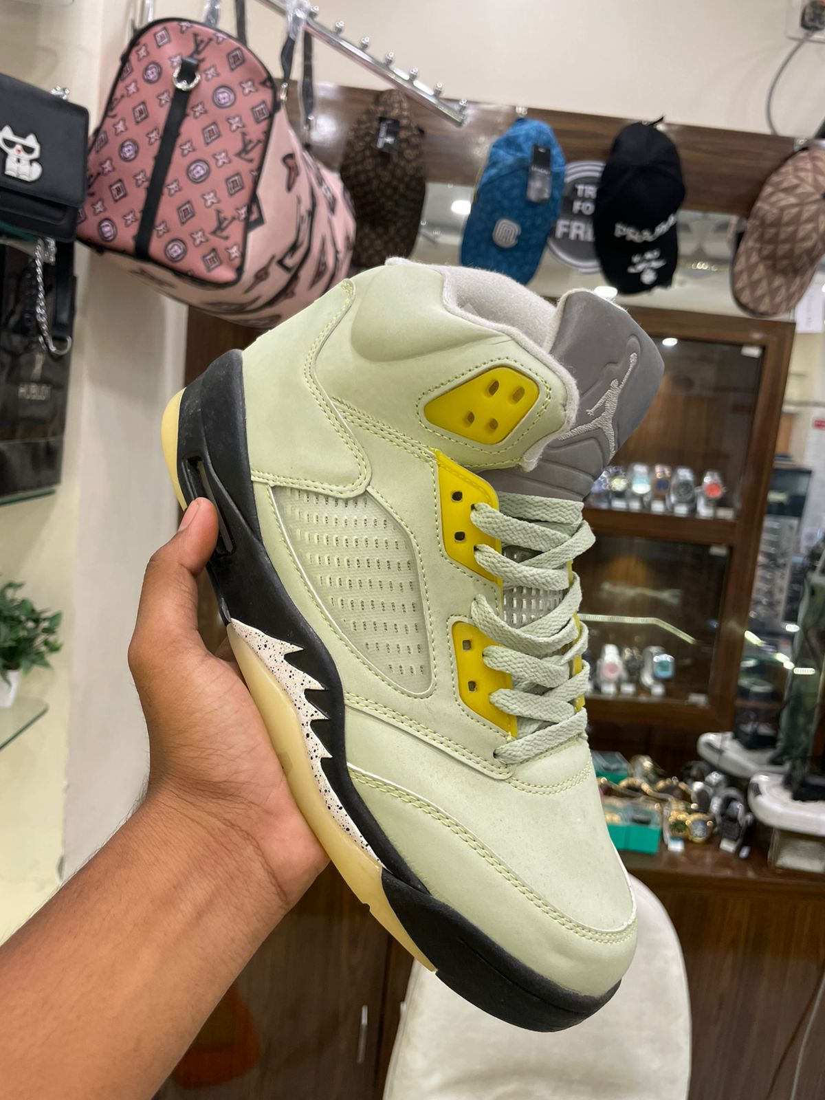 Offer Shoes