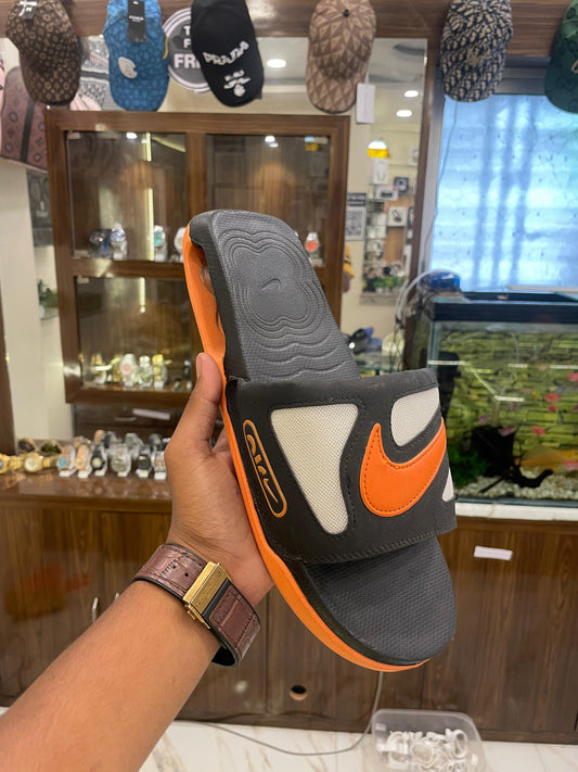 SLIPPER
