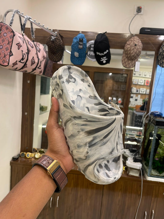SLIPPER