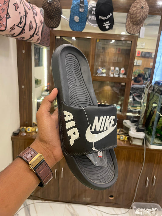SLIPPER