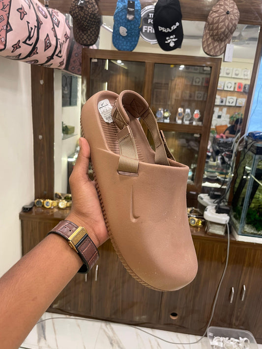 SLIPPER