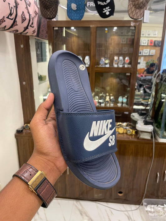 SLIPPER